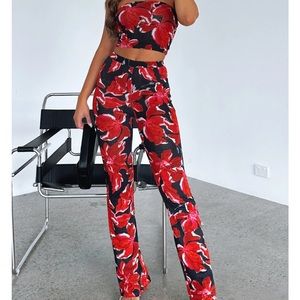 Two piece floral set, new with tags. From white fox boutique